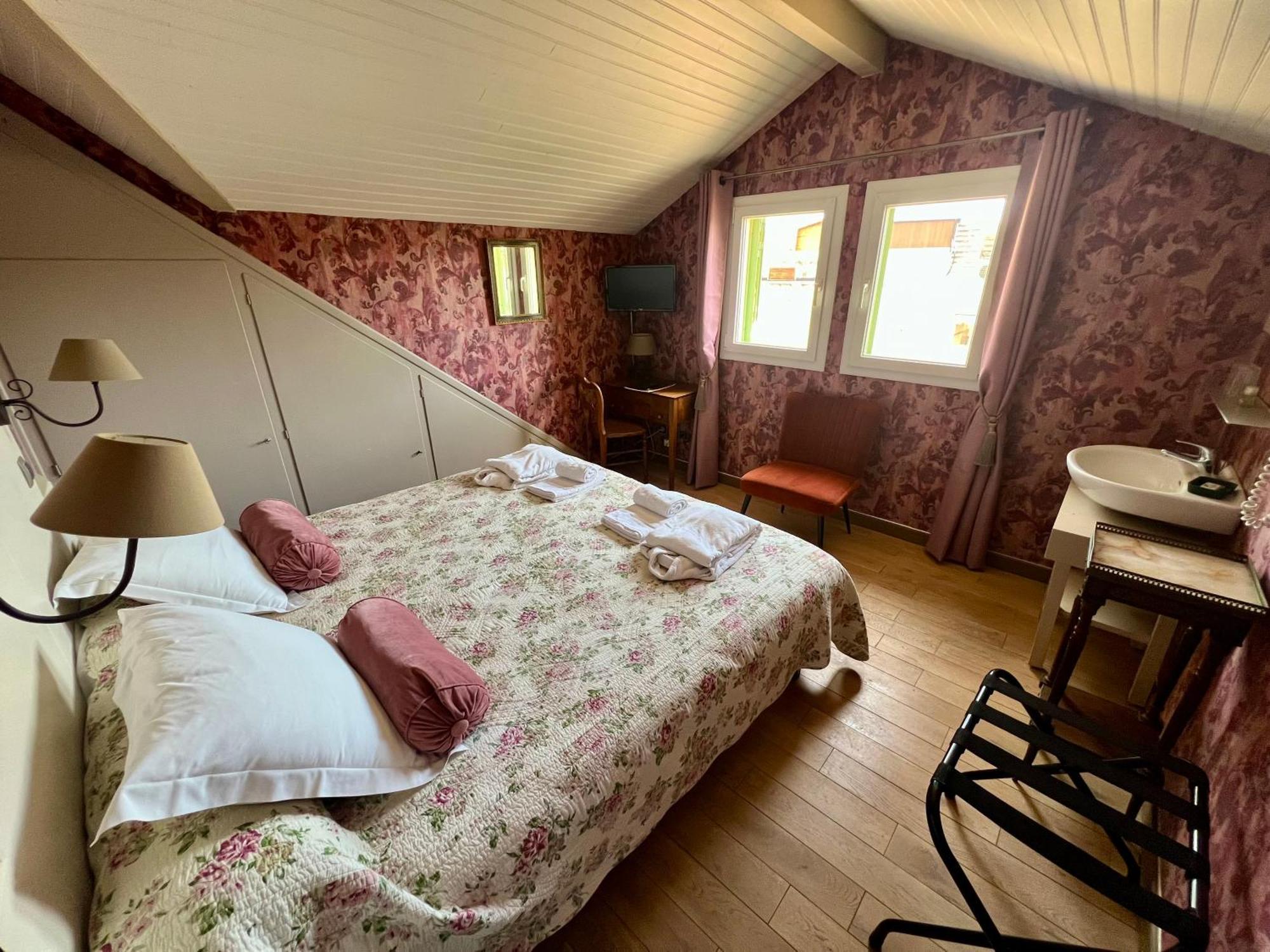 Hotel Le Ponteil Антіб Екстер'єр фото